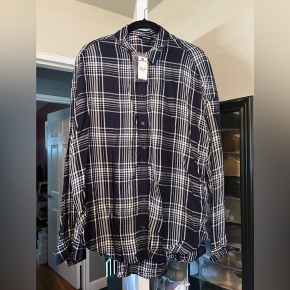 NEW WITH TAG | Women’s Express Flannel - Size Medium - Picture 1 of 5